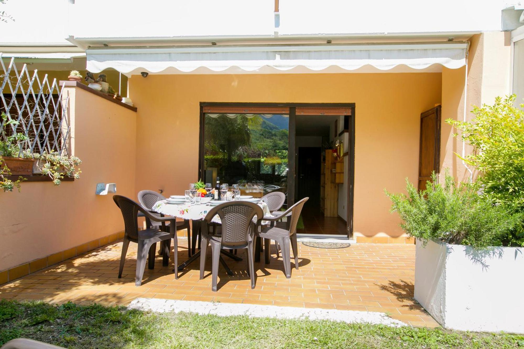 Residence Christina Due Laghi - Happy Rentals เทนโน ภายนอก รูปภาพ
